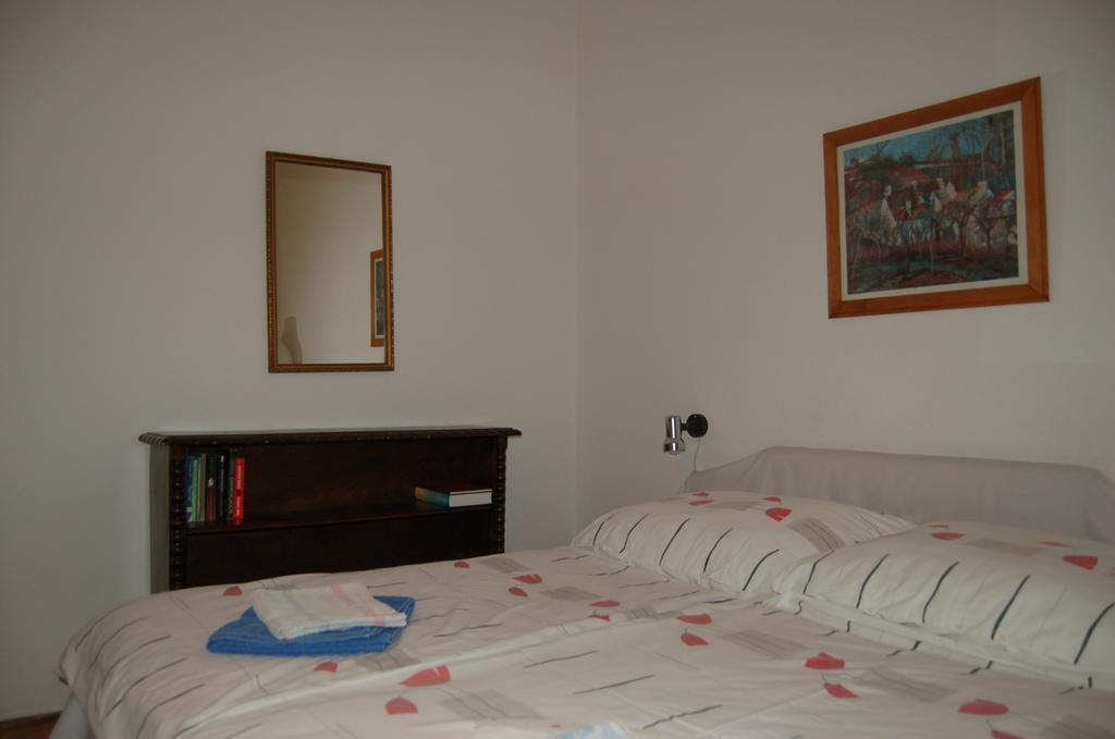 Buda Castle Apartments Budapest Szoba fotó